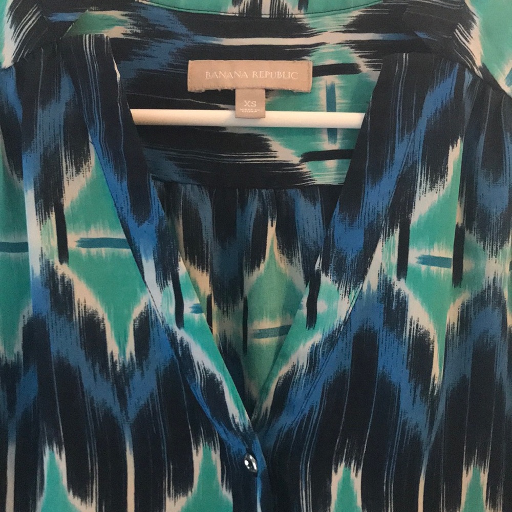 Banana Republic shirt...fun print!!